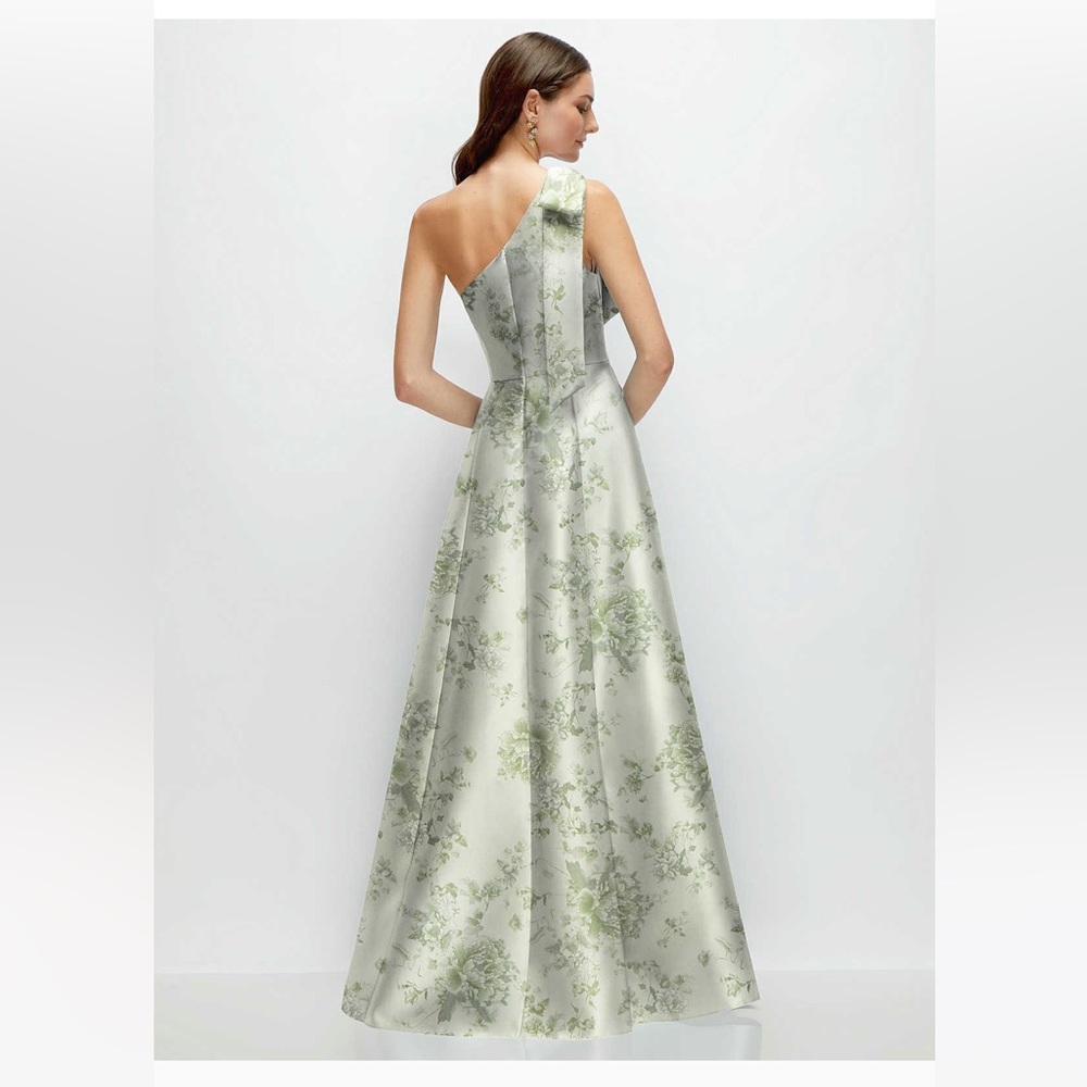 ALFRED SUNG Floral White and Green Maxi Skirt